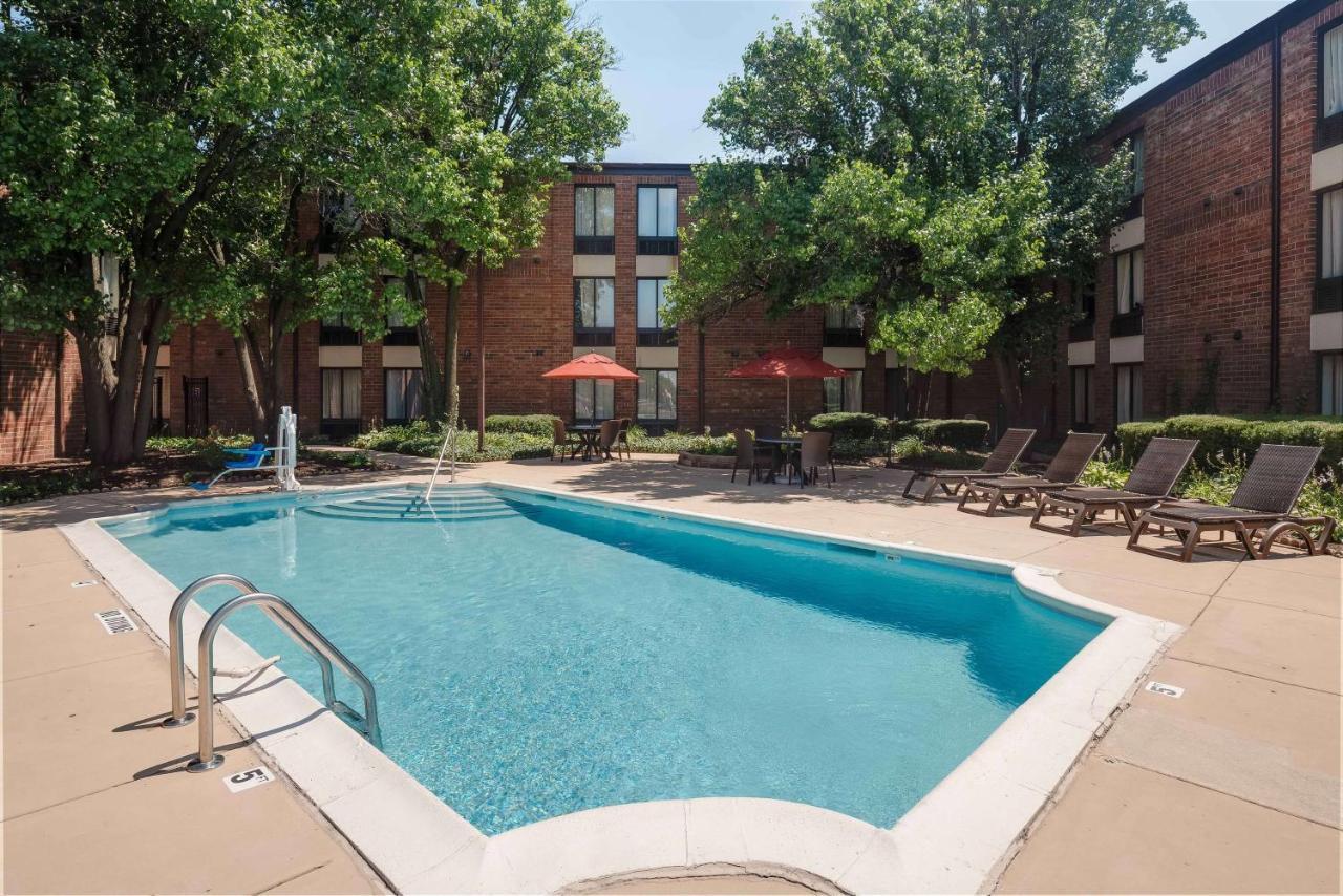 Best Western Chicago - Downers Grove Esterno foto
